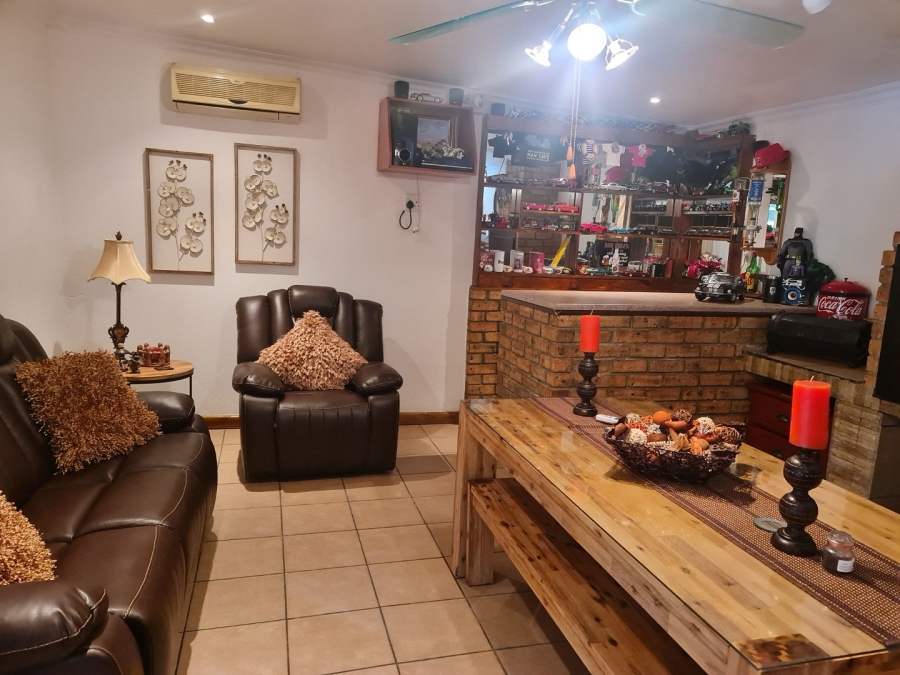 4 Bedroom Property for Sale in Protea Park North West